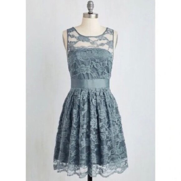 BB Dakota When the Night Comes Lace Dress in Smoke Gray - Picture 2 of 11
